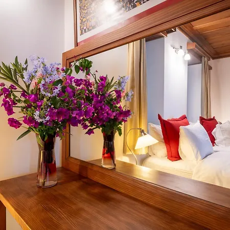 爱奥尼亚豪斯酒店 度假居 *