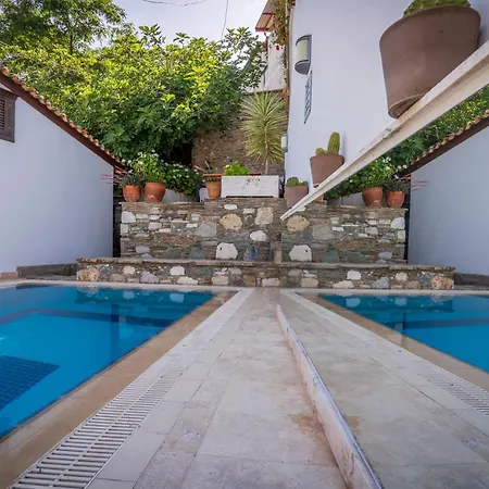 爱奥尼亚豪斯酒店 度假居