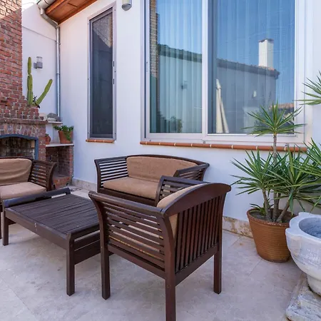 Ionia House בית נופש