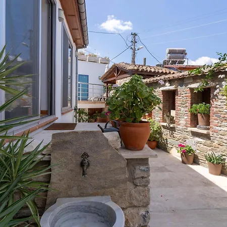 בית נופש Ionia House