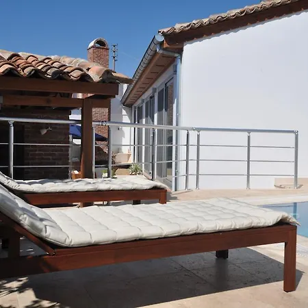 בית נופש Ionia House *