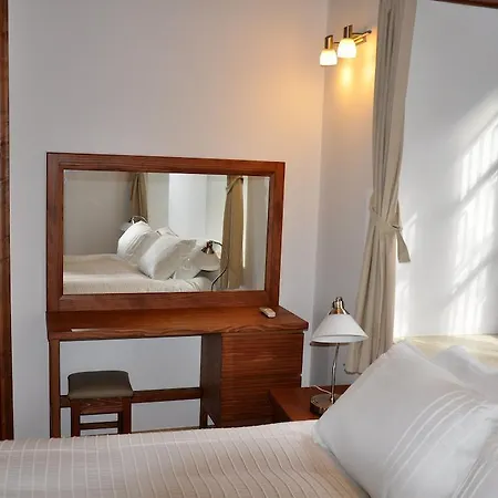 爱奥尼亚豪斯酒店